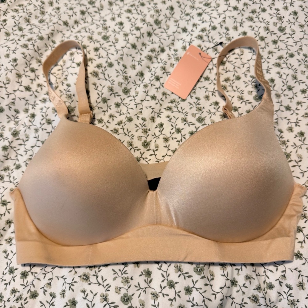 New Feelingirl 36D Beige Seamless Wireless Bra Nude Molded Cup T-Shirt Bra